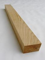 Oak, Red Turning Square  2-1/4 x 26